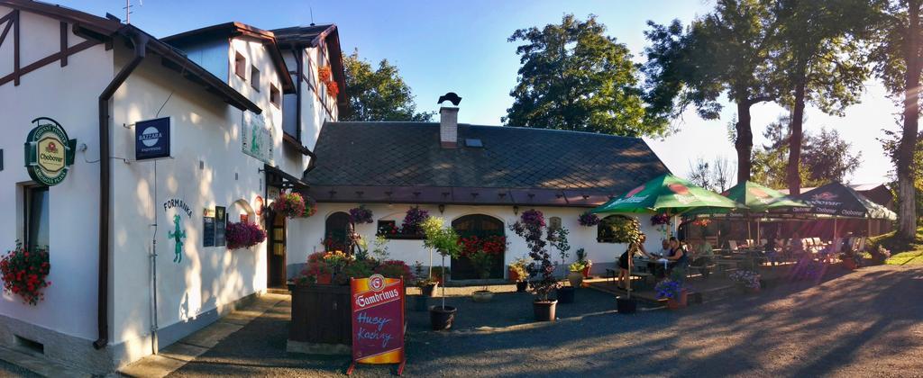 Hostinec U Pejska A Kocicky Mariánské Lázně Exteriör bild