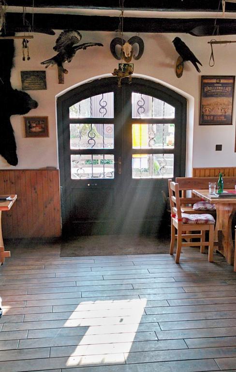 Hostinec U Pejska A Kocicky Mariánské Lázně Exteriör bild